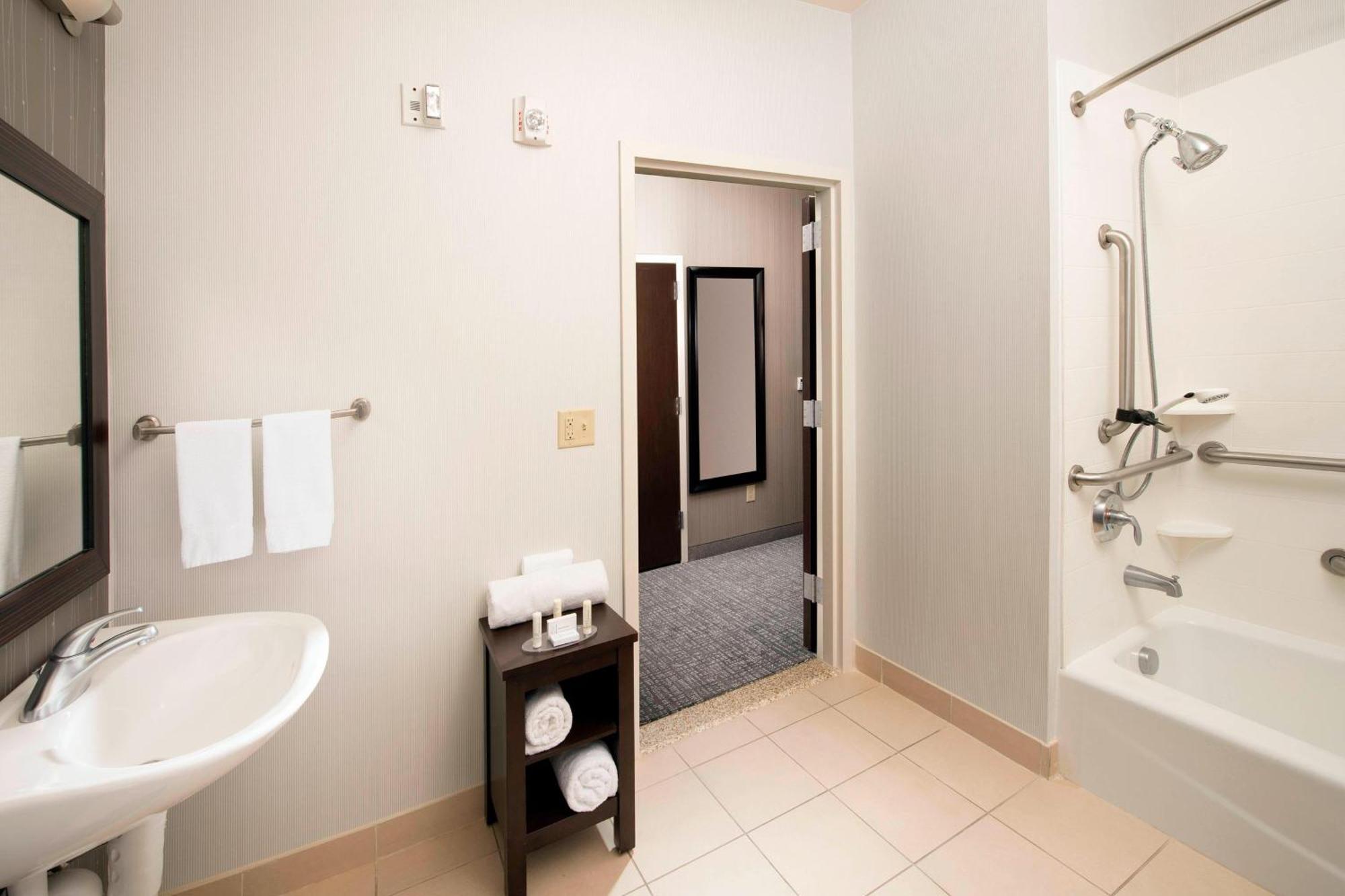 Courtyard By Marriott Tyler Exterior foto