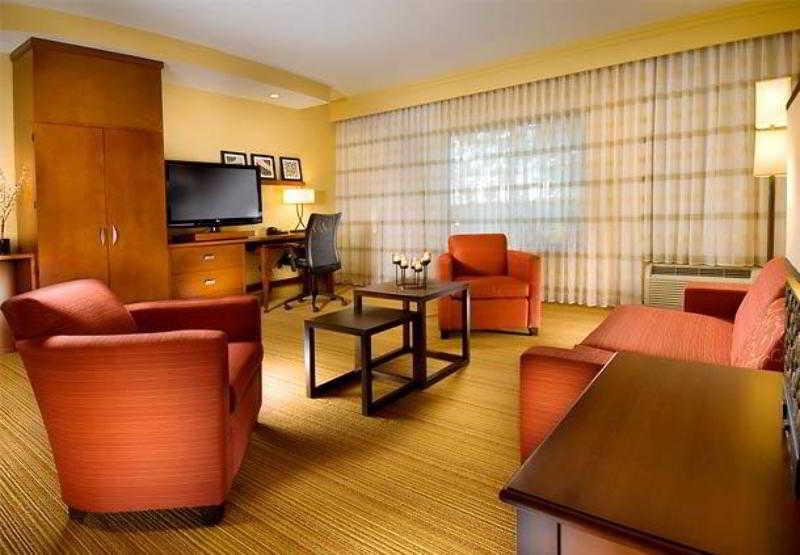Courtyard By Marriott Tyler Quarto foto